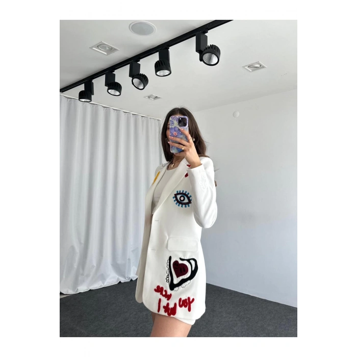 KADIN NAKIŞLI TASARIM CEKET