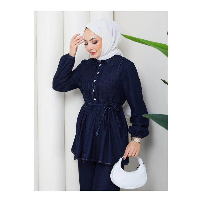 KADIN NERVÜLLÜ BİYELİ DÜĞMELİ BAĞCIKLI KOT TAKIM