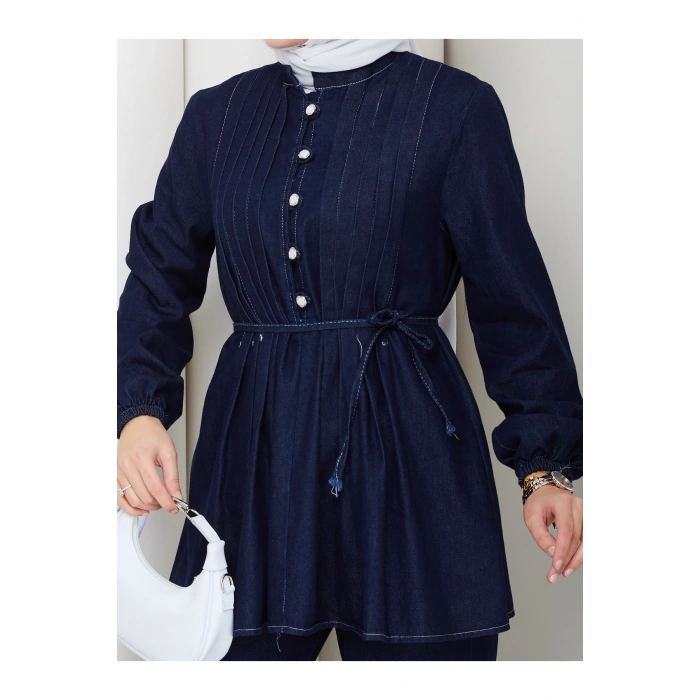 KADIN NERVÜLLÜ BİYELİ DÜĞMELİ BAĞCIKLI KOT TAKIM