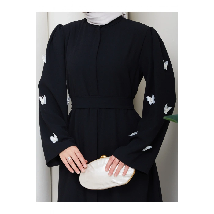 KOLU KELEBEK İŞLEMLİ ABAYA TESETTÜR GIYIM KADIN FERACE ELBISE