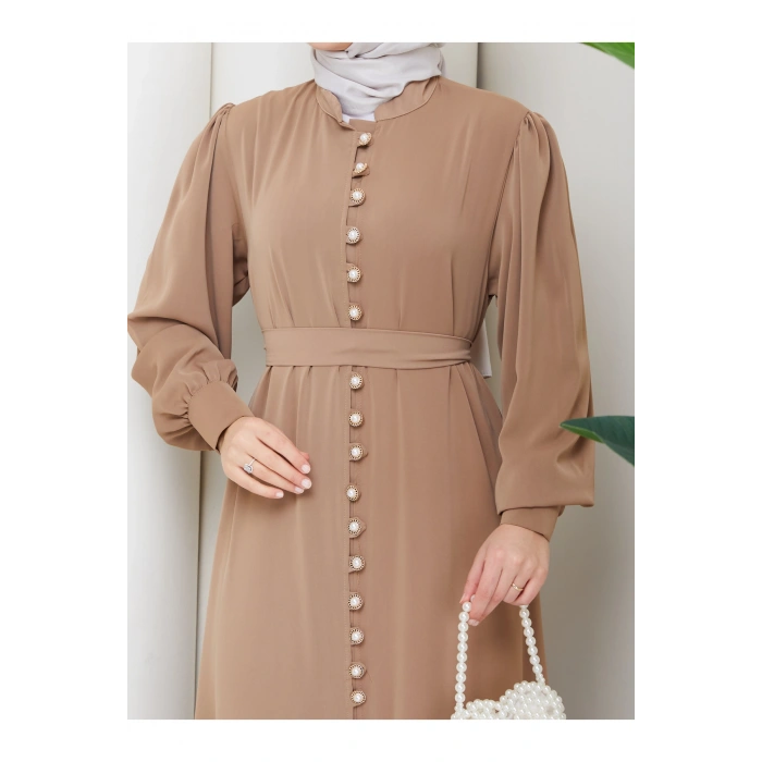 KADIN DÜĞMELE DETAYLI KEMERLİ ELBİSE TESETTÜR