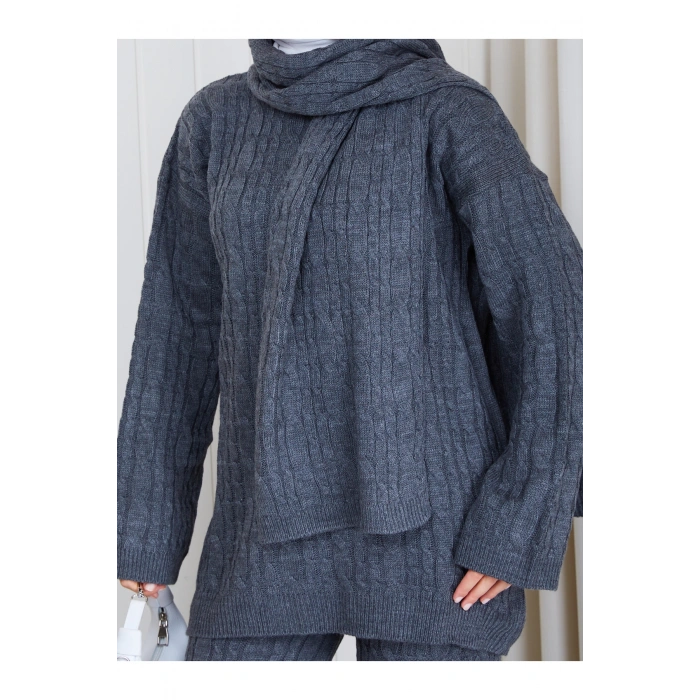 KADIN ATKILI SAÇ ÖRGÜLÜ PANTOLONLU TRİKO TAKIM