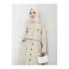 DÜĞMELİ DETAYLI CEPLİ TRENÇKOT ETEKLİ TAKIM TESETTÜR TAKIM KREM
