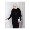 KADIN PELERİN DETAYLI PİLİSELİ BROŞ DETAYLI UZUN TRİKO İKİLİ ELBESİ