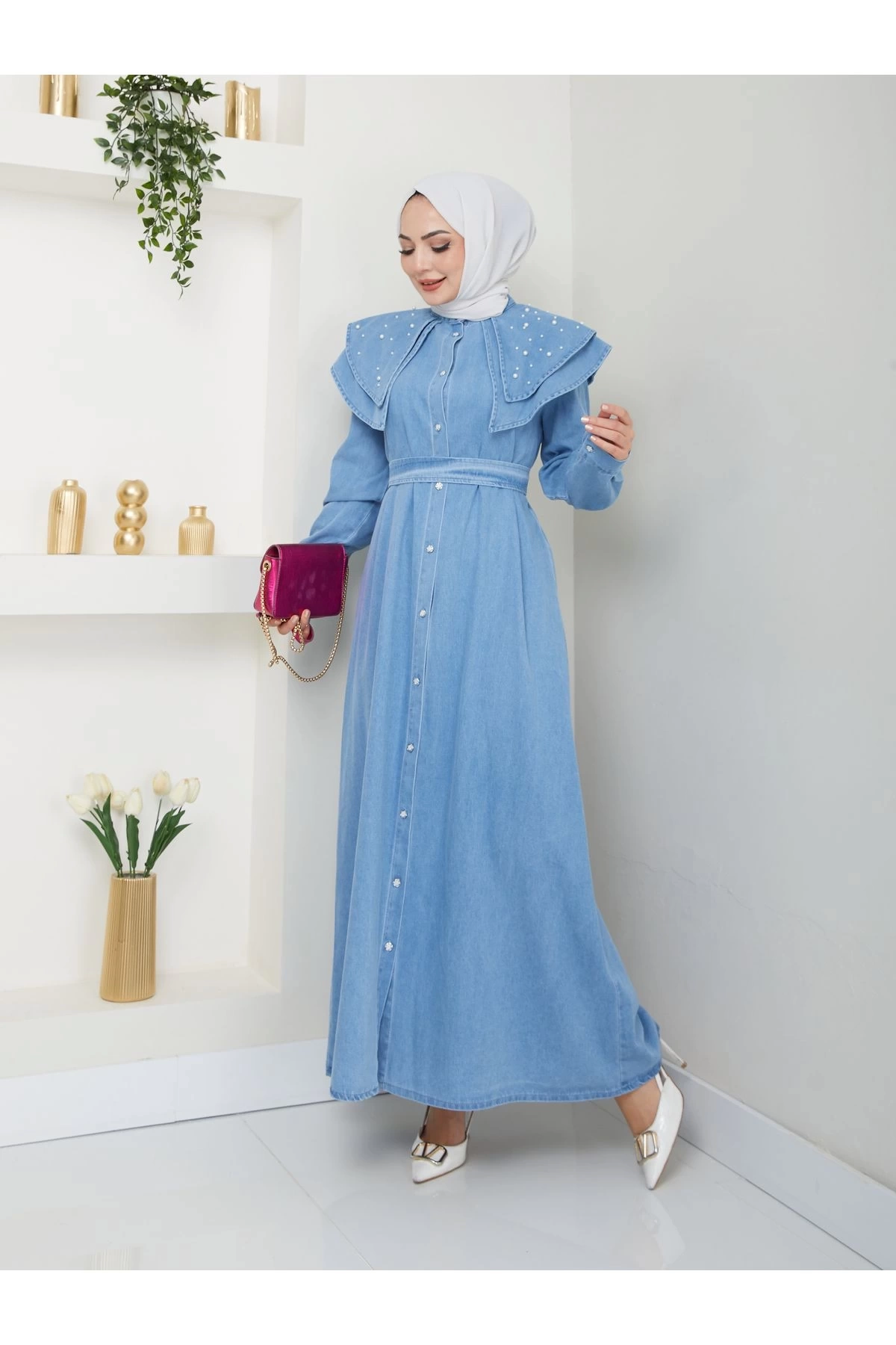 فستان جينز مفتوح بتصميم ياقة لؤلؤية