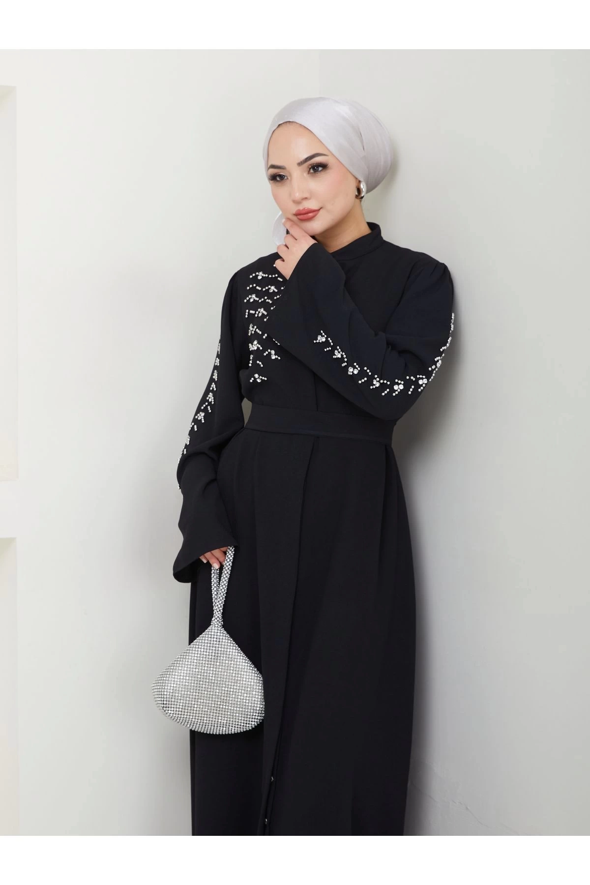 TAŞLİ ABAYA TESETTÜR GIYIM KADIN FERACE ELBISE SİYAH