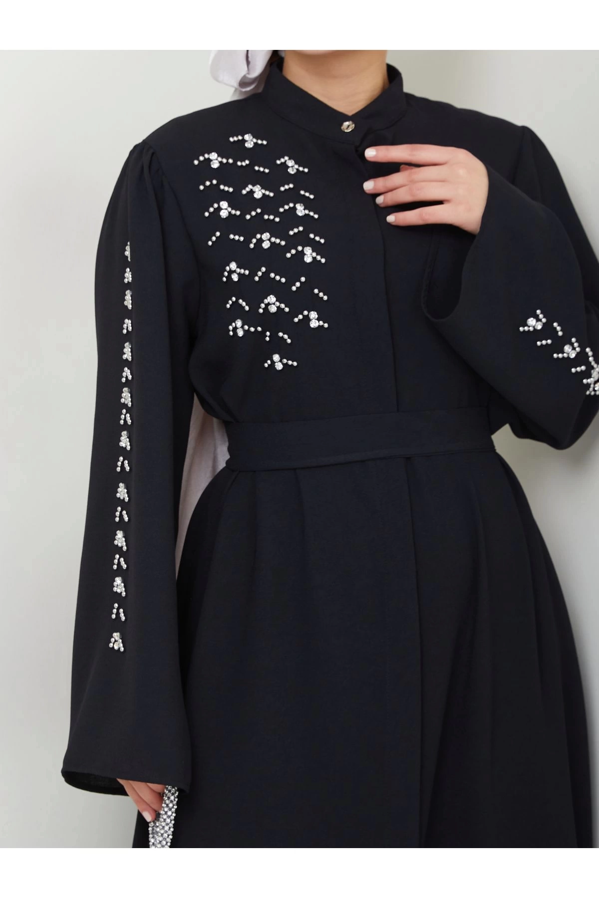 TAŞLİ ABAYA TESETTÜR GIYIM KADIN FERACE ELBISE SİYAH