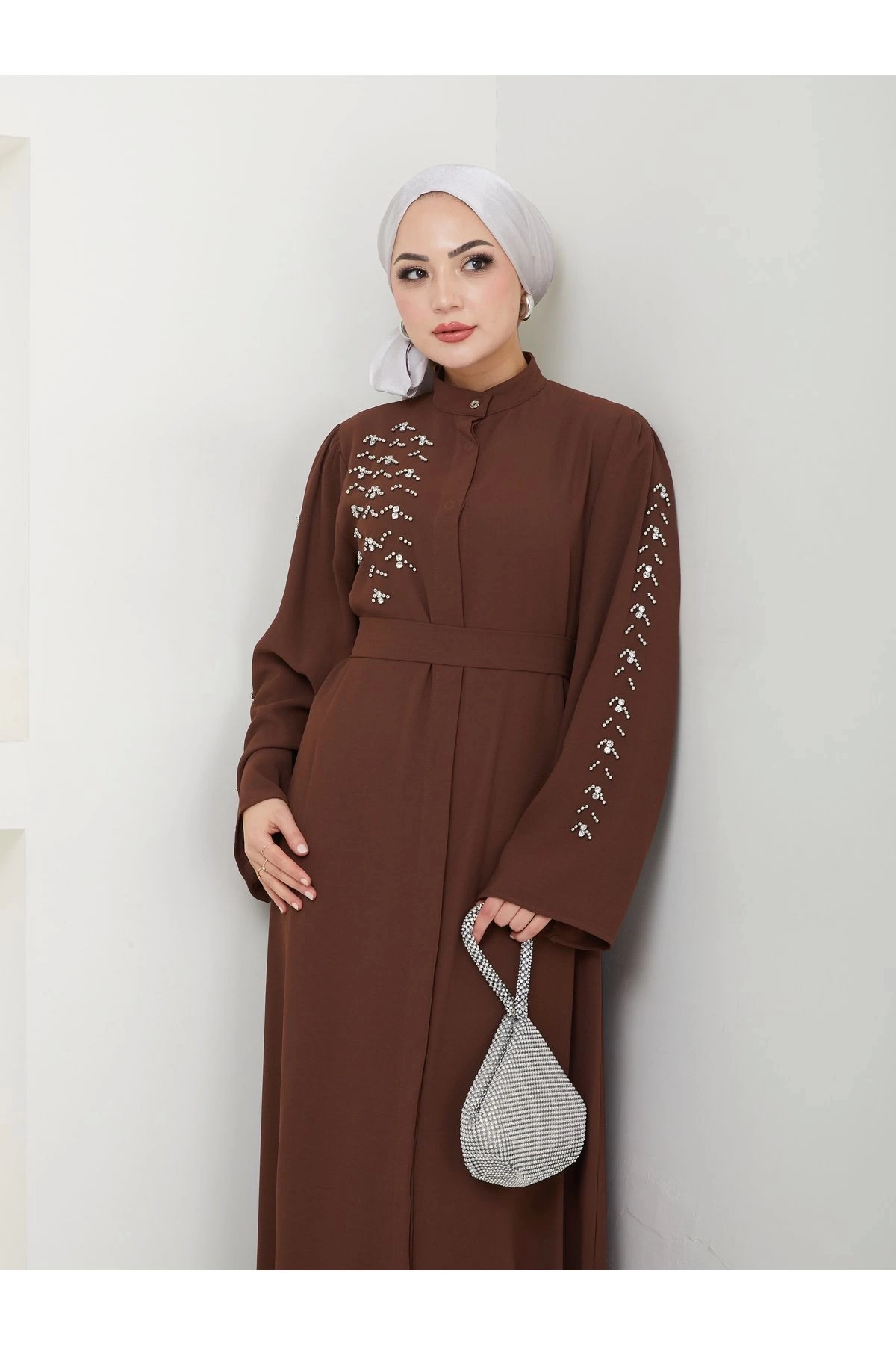 TAŞLİ ABAYA TESETTÜR GIYIM KADIN FERACE ELBISE KAHVE