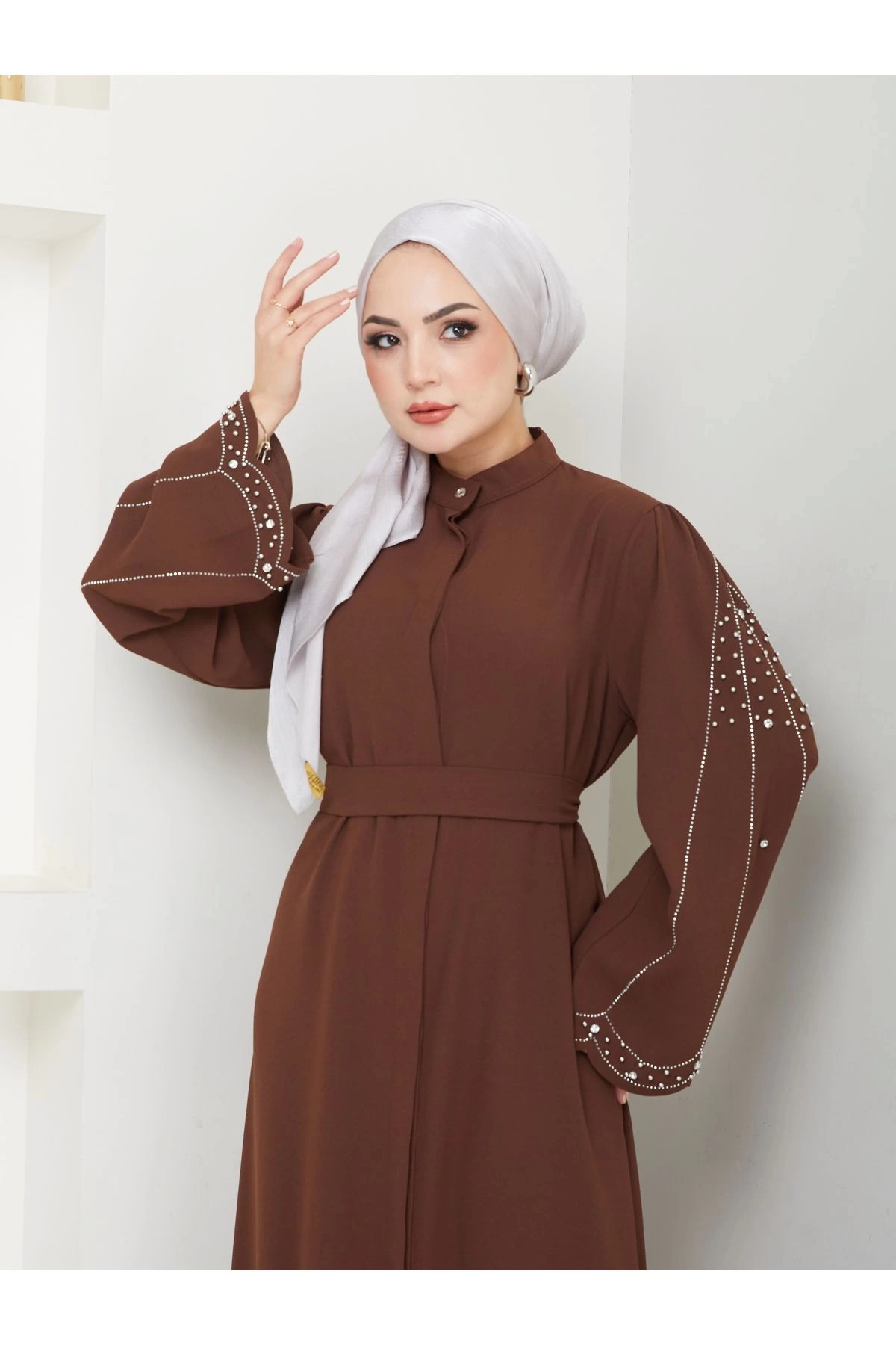 TAŞLİ ABAYA TESETTÜR GIYIM KADIN FERACE ELBISE KAHVE