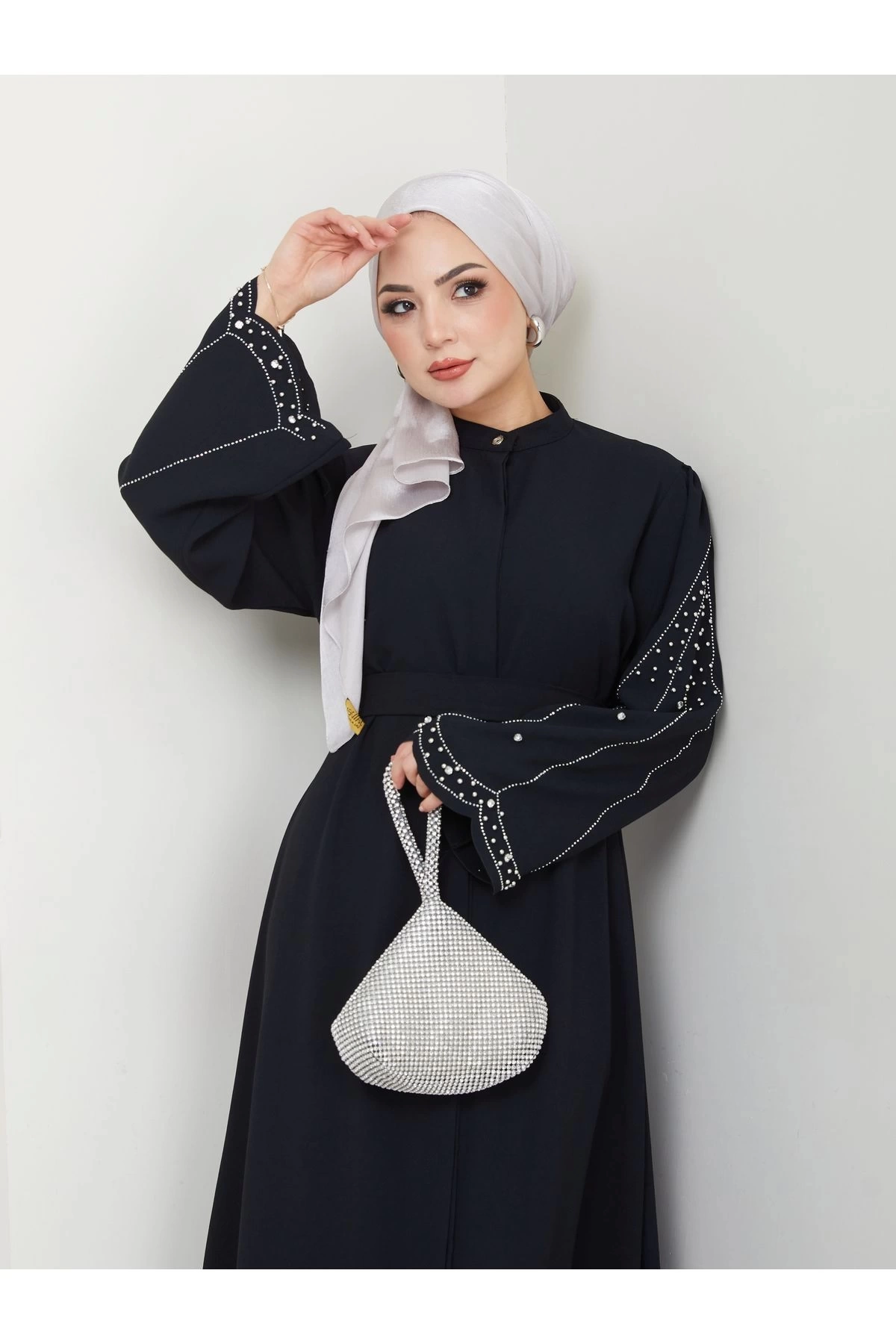 TAŞLİ ABAYA TESETTÜR GIYIM KADIN FERACE ELBISE SİYAH