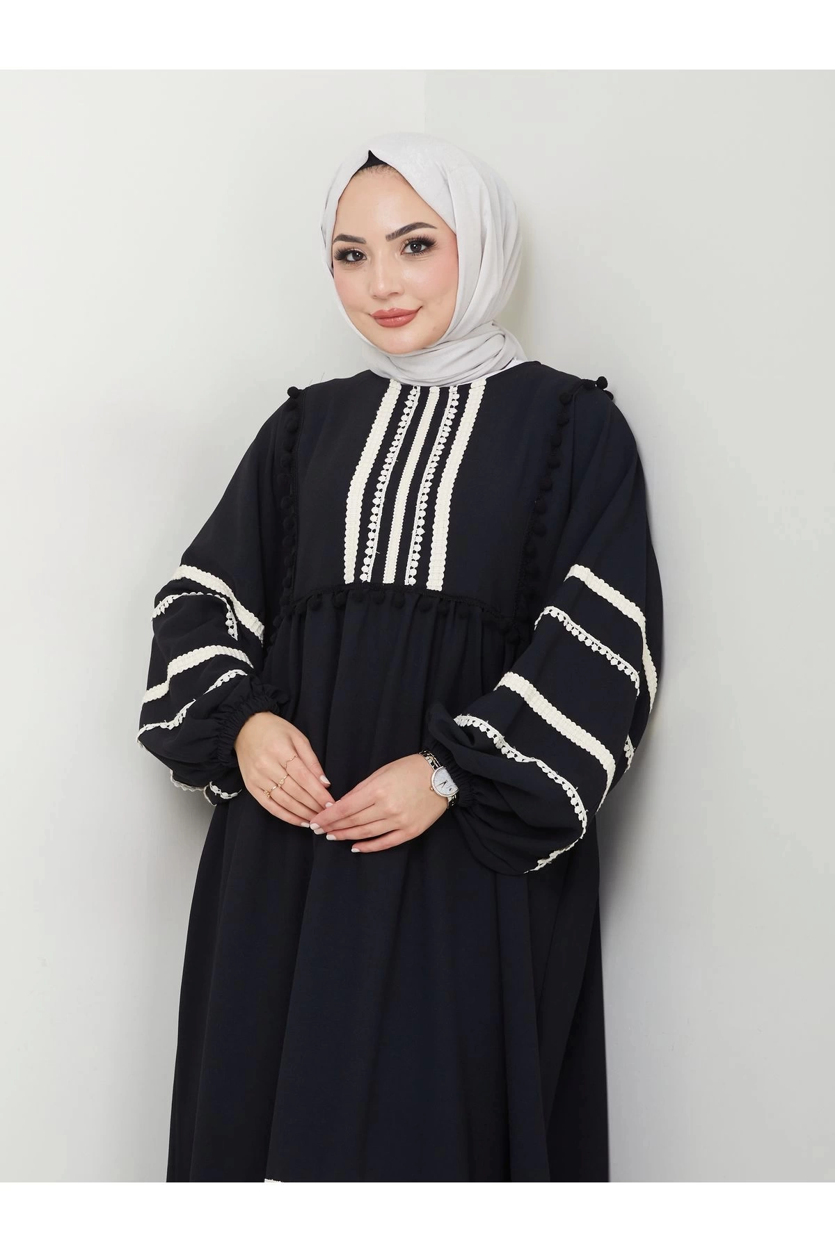 KADIN TESETTÜR DANTELLİ ŞERİT ELBİSE SİYAH
