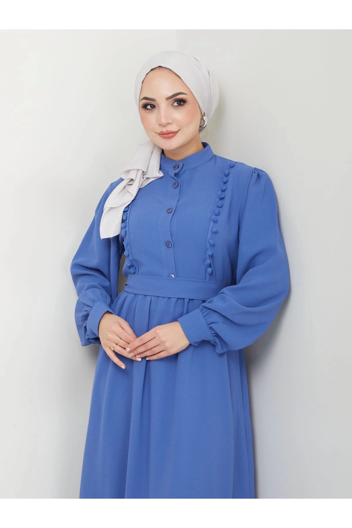 KADIN TESETTÜR DANTELLİ ŞERİT ELBİSE MAVİ