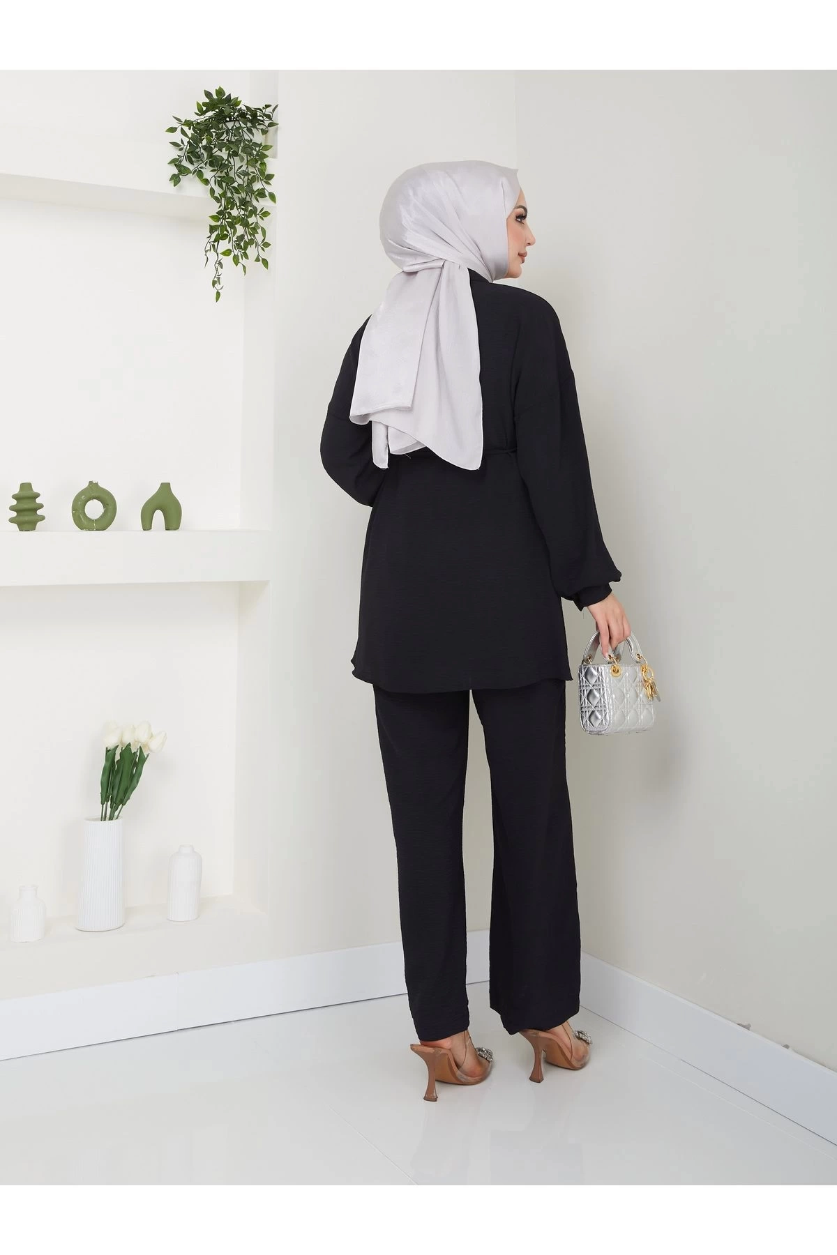 TAŞLİ AYROBİN TESETTÜR TAKIM SİYAH
