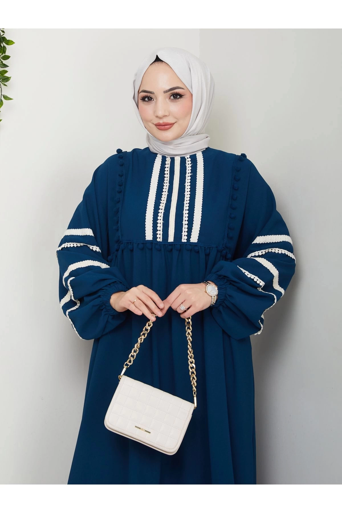 KADIN TESETTÜR DANTELLİ ŞERİT ELBİSE İNDİGO 681