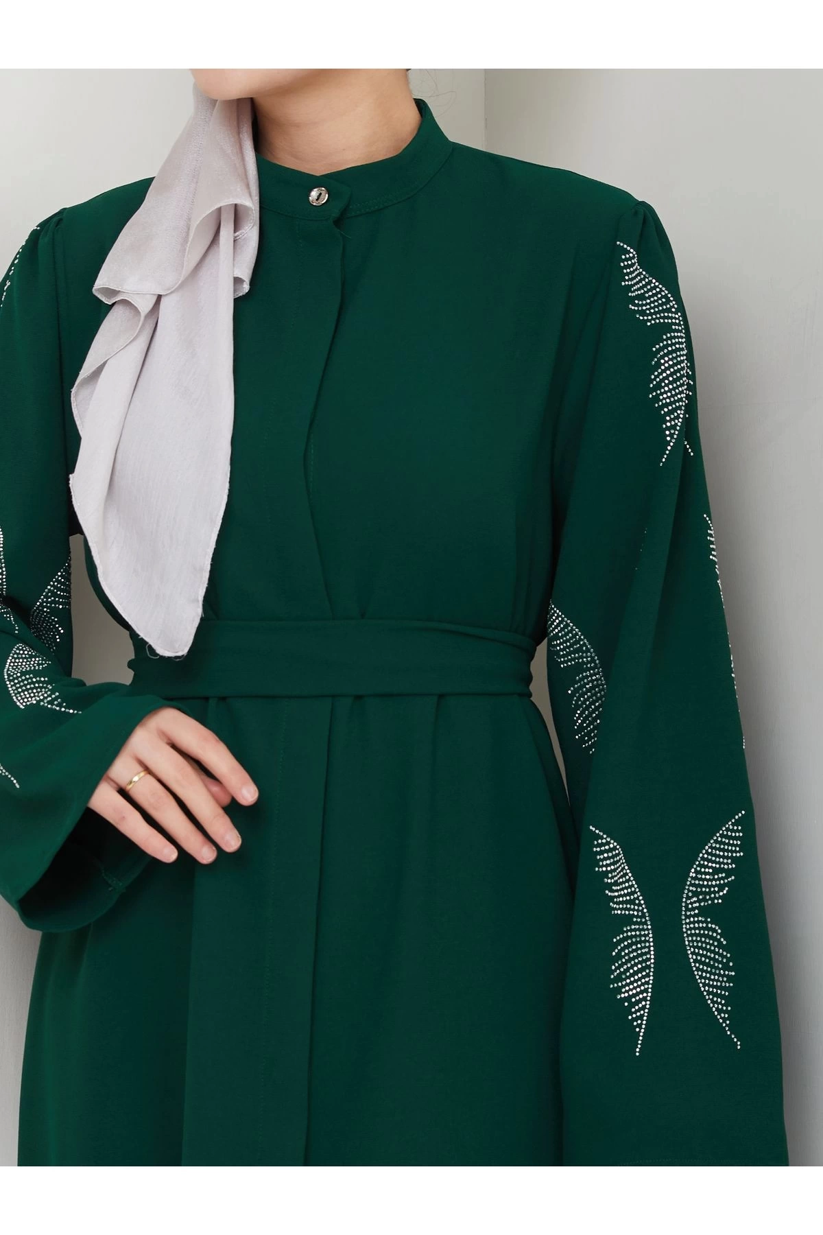 TAŞLİ ABAYA TESETTÜR GIYIM KADIN FERACE ELBISE ZÜMEÜT
