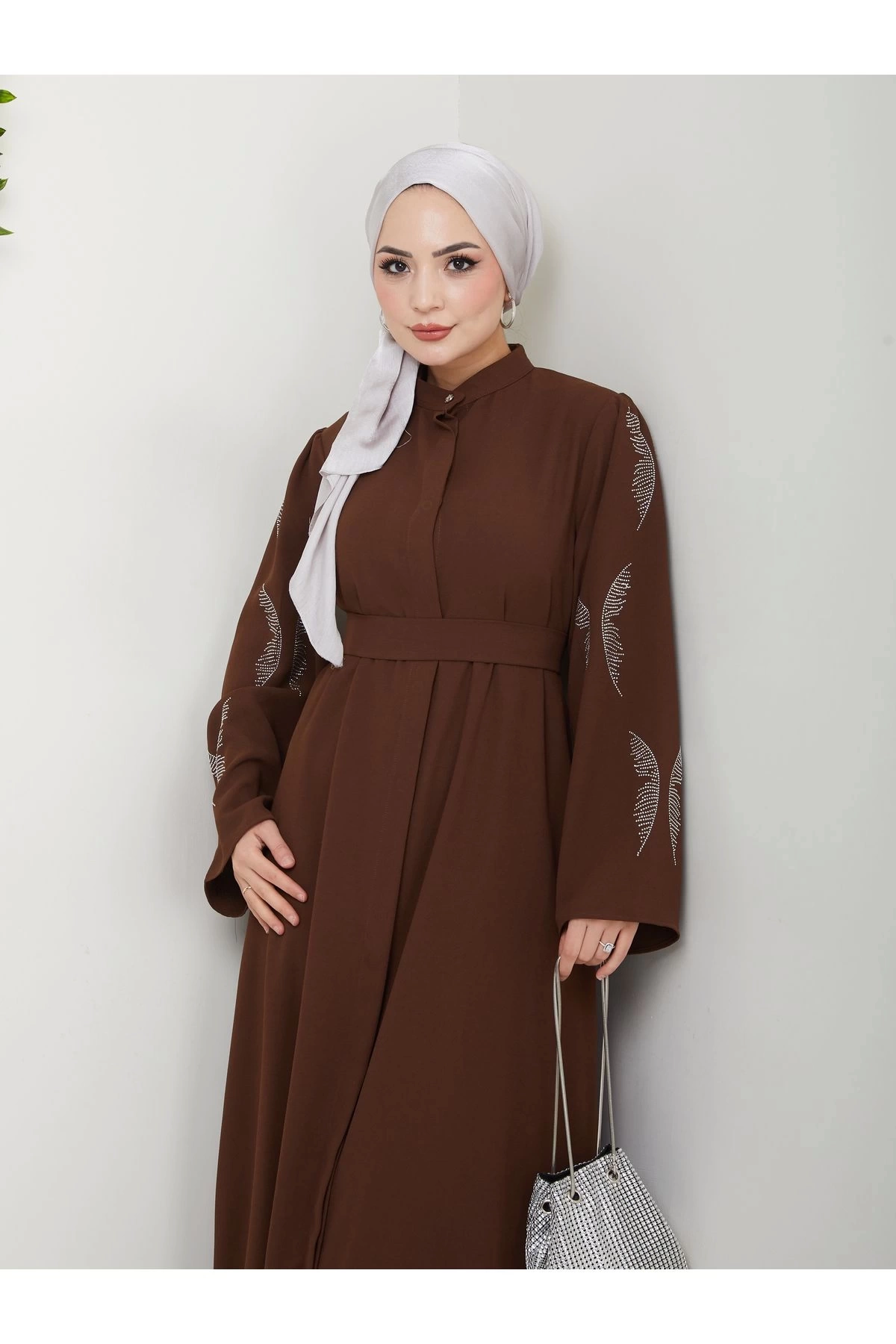 TAŞLİ ABAYA TESETTÜR GIYIM KADIN FERACE ELBISE KAHVE