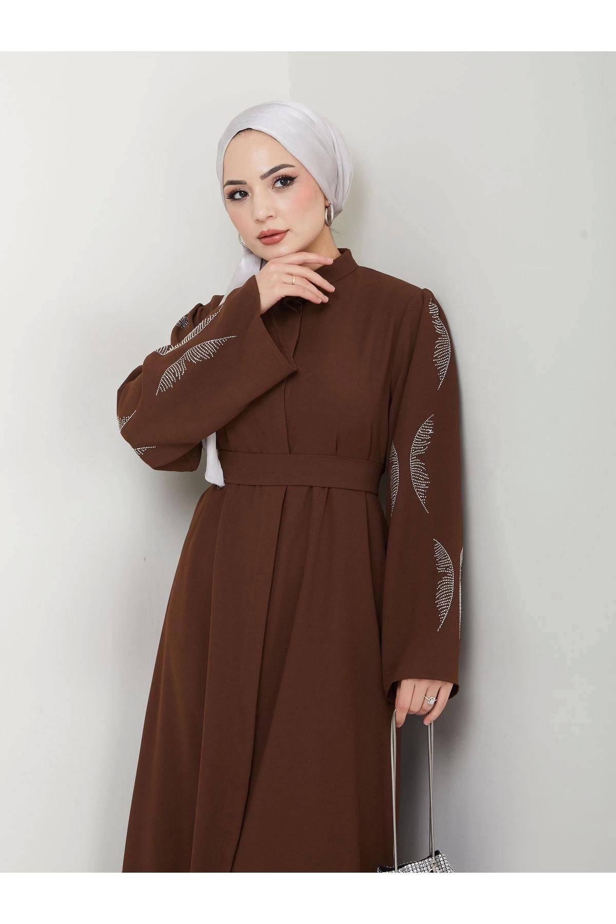 TAŞLİ ABAYA TESETTÜR GIYIM KADIN FERACE ELBISE KAHVE