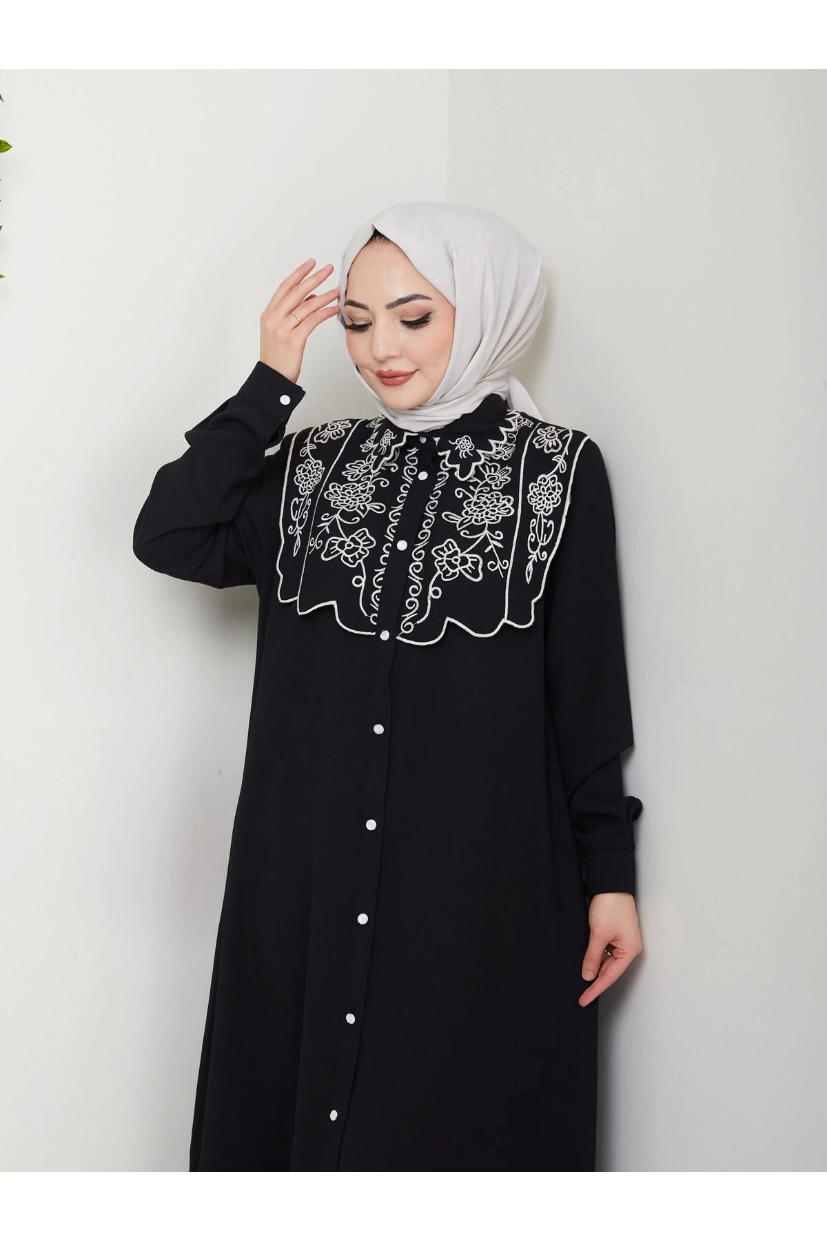 NAKIŞLI ABAYA TESETTÜR GIYIM KADIN FERACE ELBİSE 814 SİYAH