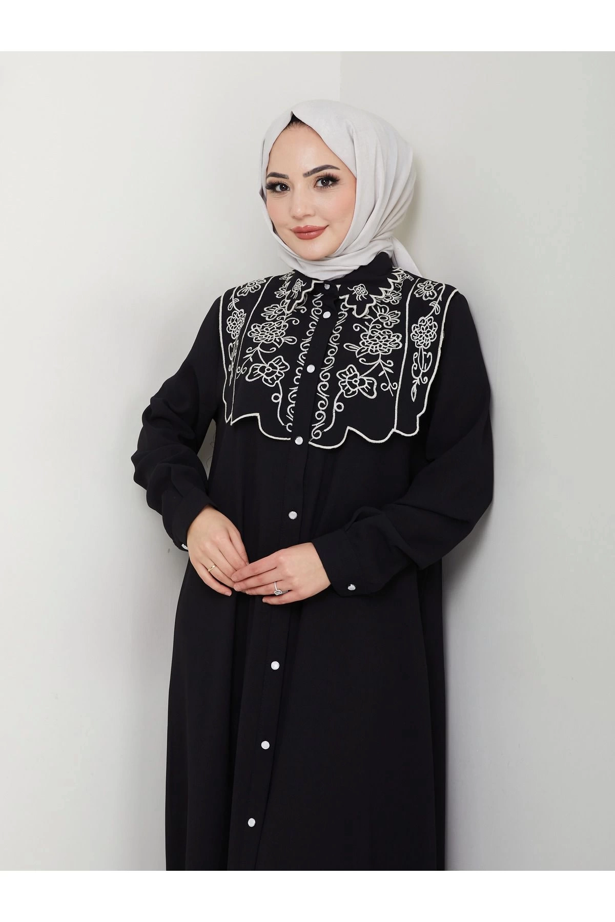 NAKIŞLI ABAYA TESETTÜR GIYIM KADIN FERACE ELBİSE 814 SİYAH