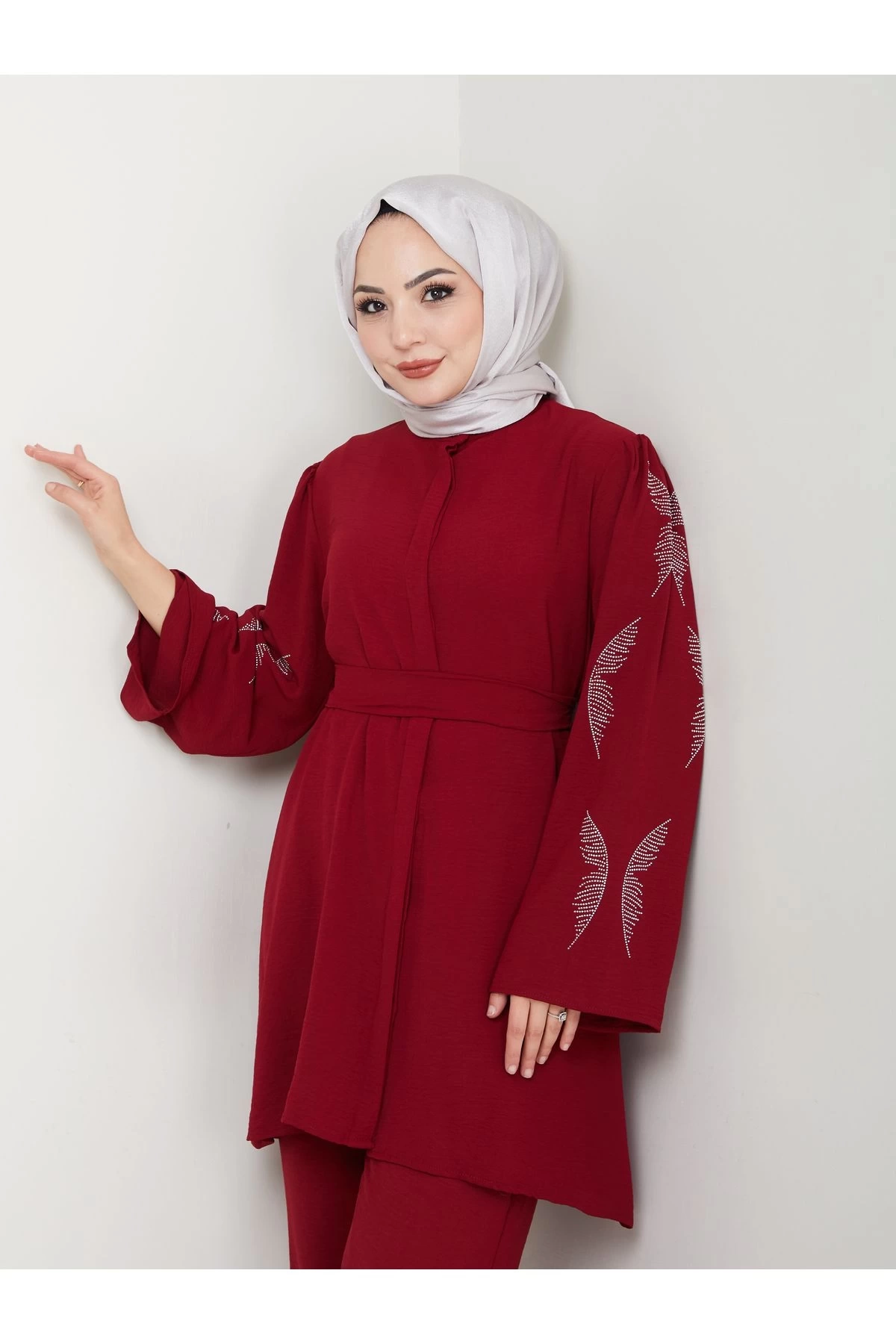 KELEBEK TAŞLİ AYROBİN TESETTÜR TAKIM BORDO 854