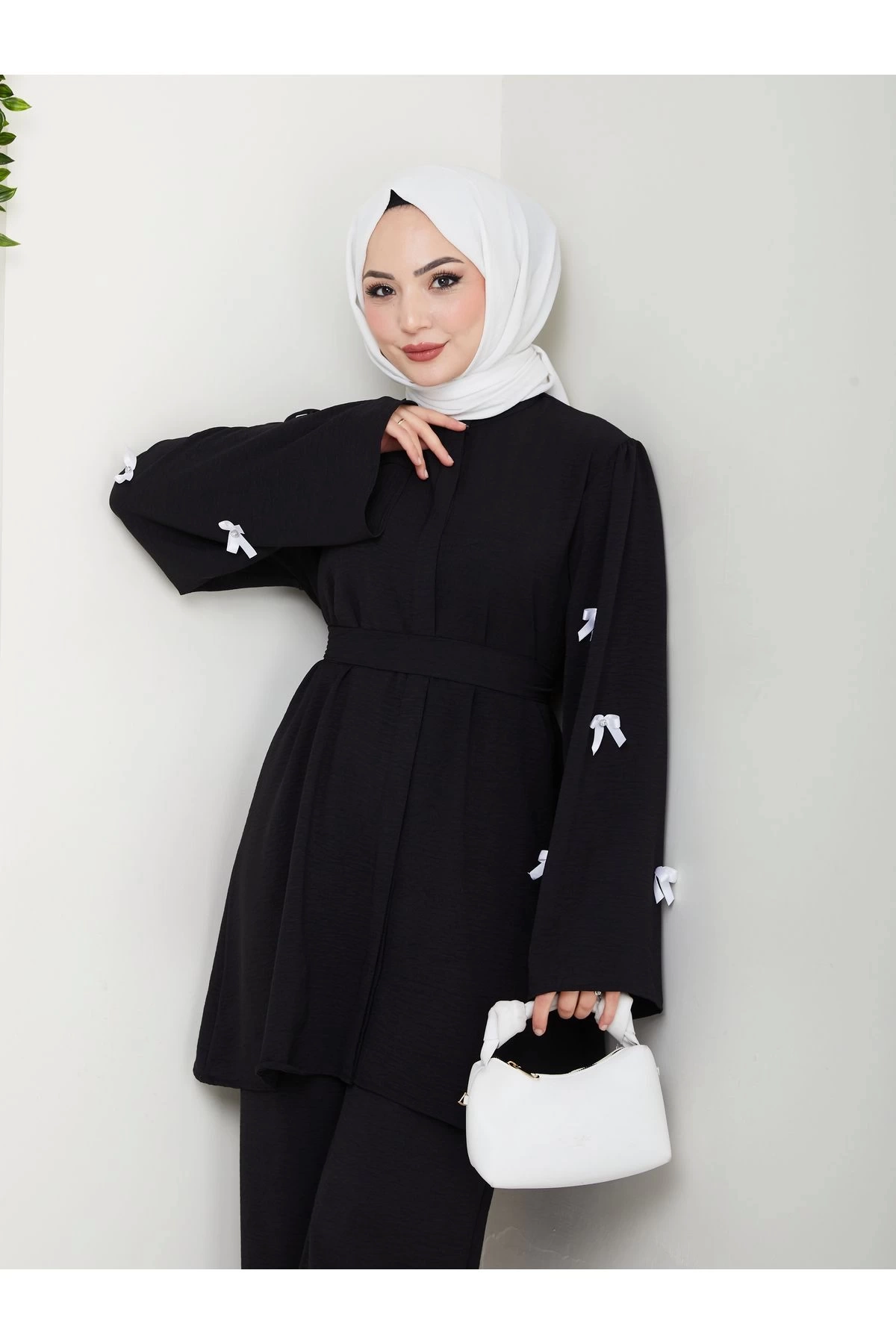 KOLDA MOSSE FİYONK DETAY AYROBİN TESETTÜR TAKIM SİYAH 8541