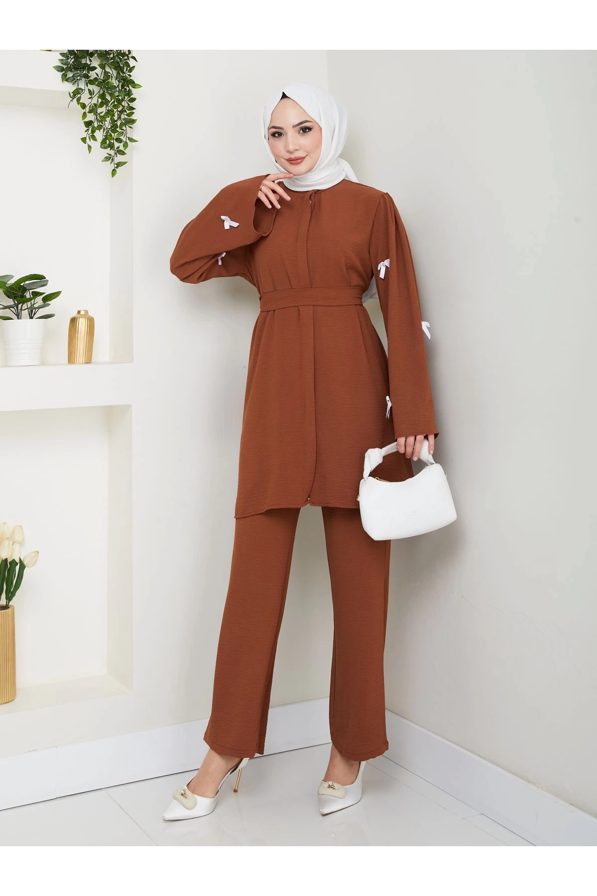 KOLDA MOSSE FİYONK DETAY AYROBİN TESETTÜR TAKIM KAHVE 8541