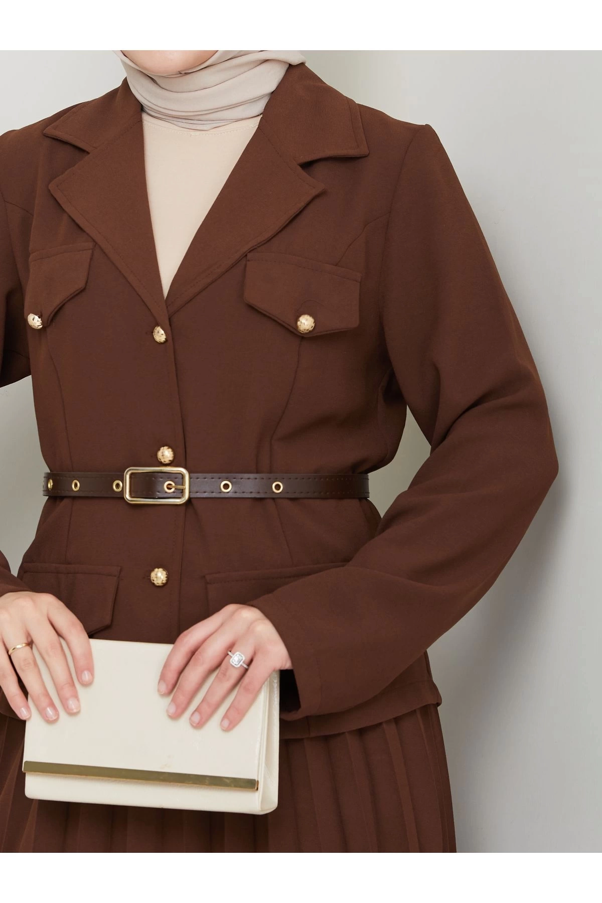 PİLELİ ETEKLI CEKETLI GOLD DÜĞMELİ KEMERLİ BLAZER TESETTÜR TAKIM KAHVE 806