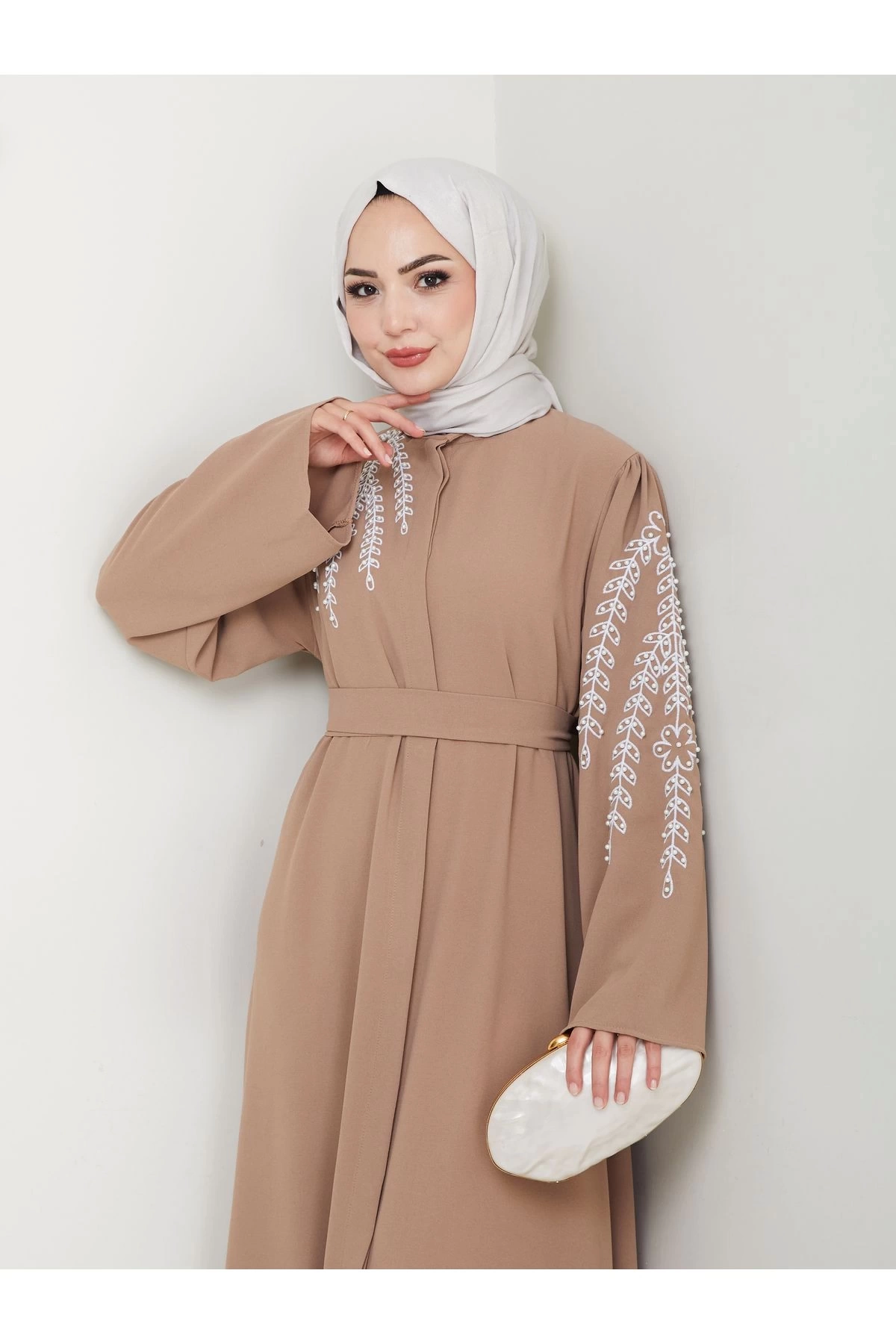 TAŞLİ ABAYA TESETTÜR GIYIM KADIN FERACE ELBISE BEJ