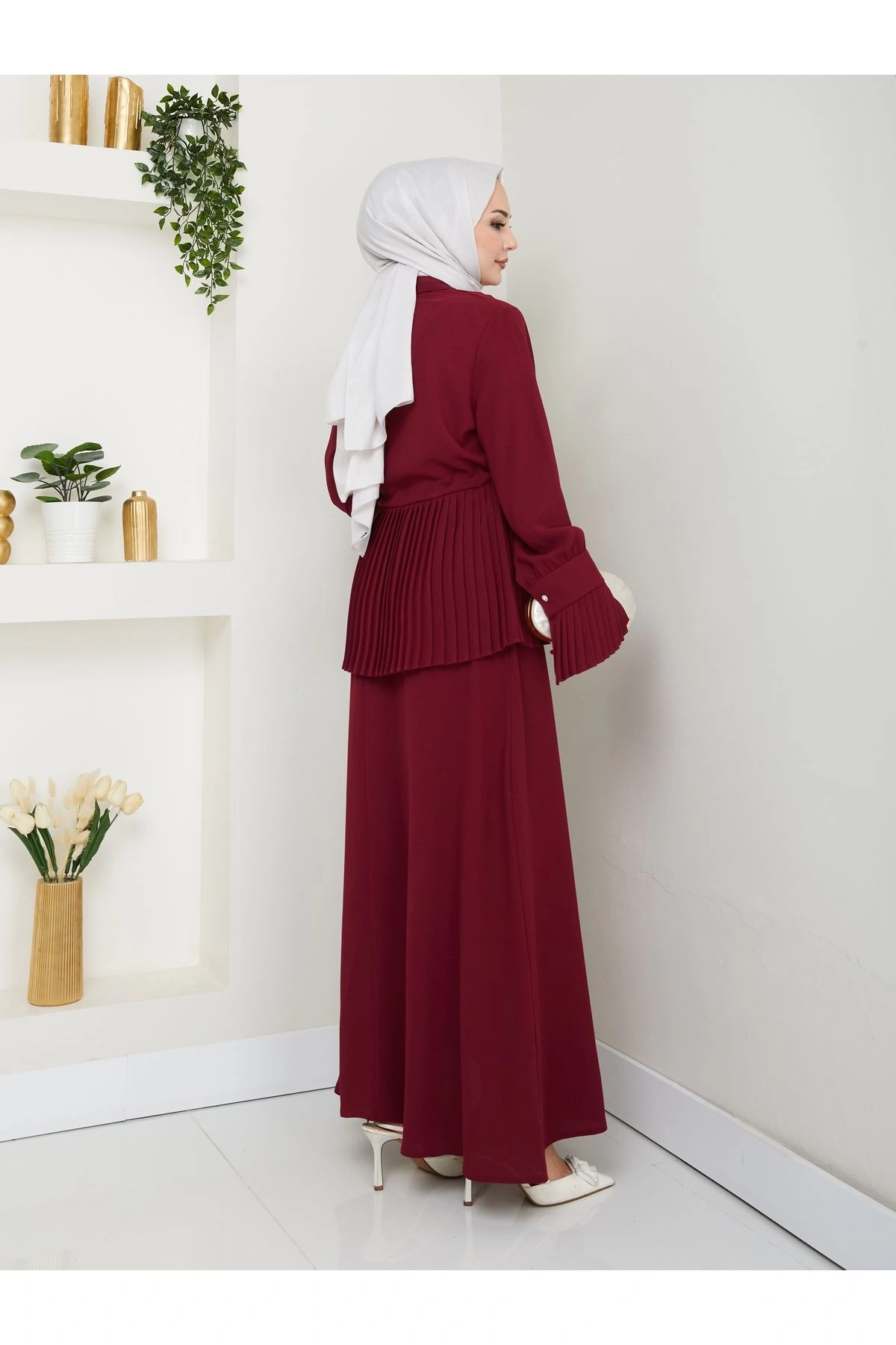 ETEKLI PİLİSELİ DETAYLI TESETTÜR TAKIM