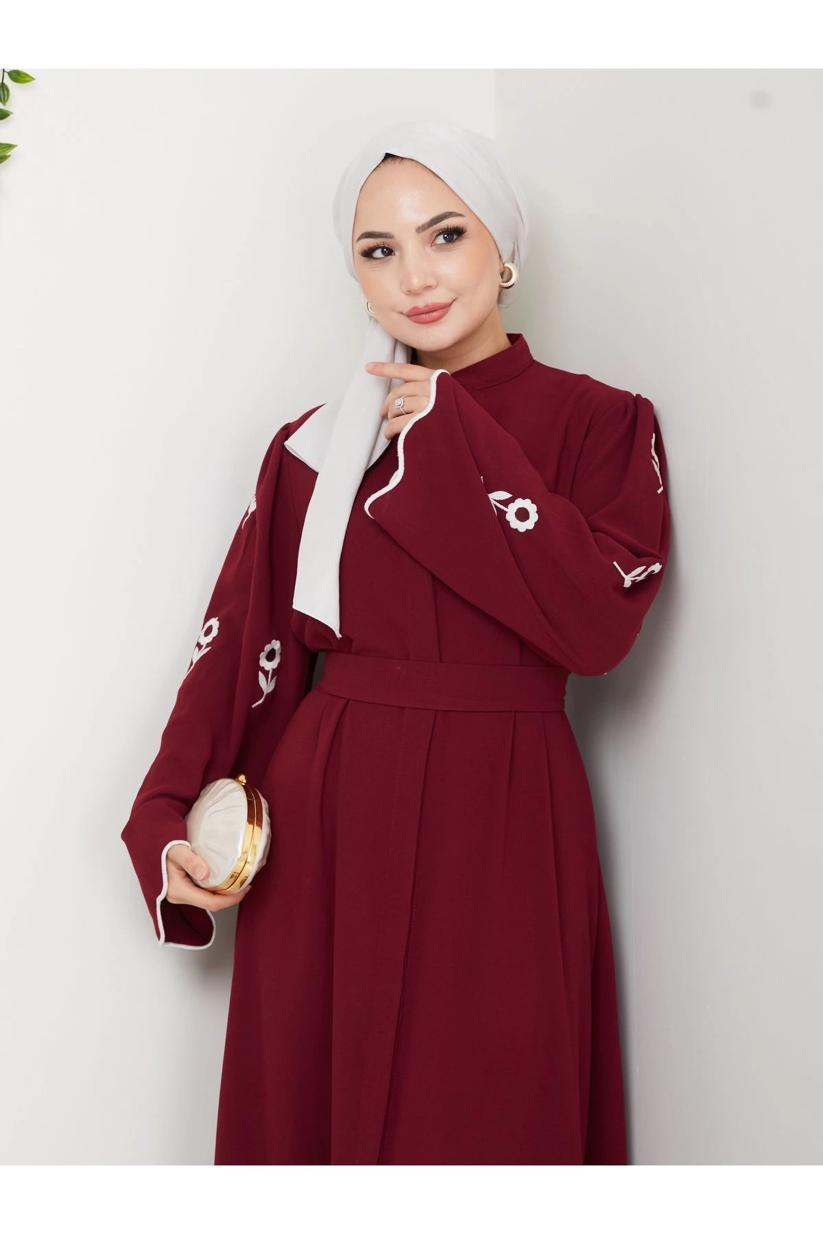 KOLU ÇİÇEK NAKIŞ DETAYLI TESETTÜR KADIN ABİYE ELBİSE BORDO
