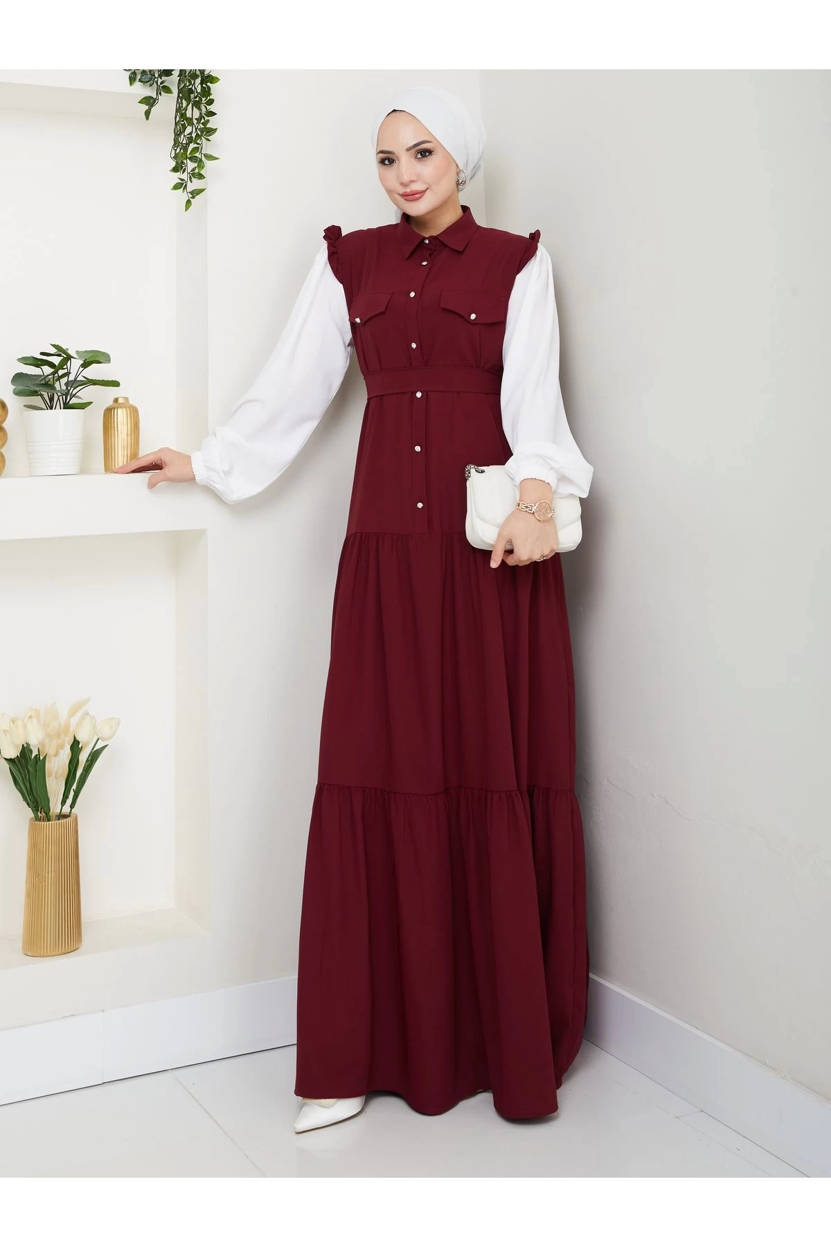 KOLU BEYAZ SALAŞ KADIN TESETTÜR ELBİSE