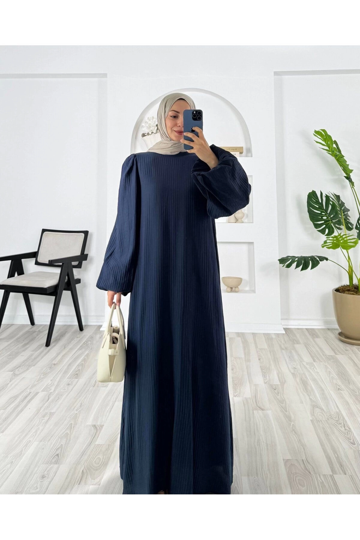 PİLİSELİ VRN POLYESTER KUMAŞ ASTARLI -BALON KOL HAKIM YAKA KEMERLİ ELBİSE