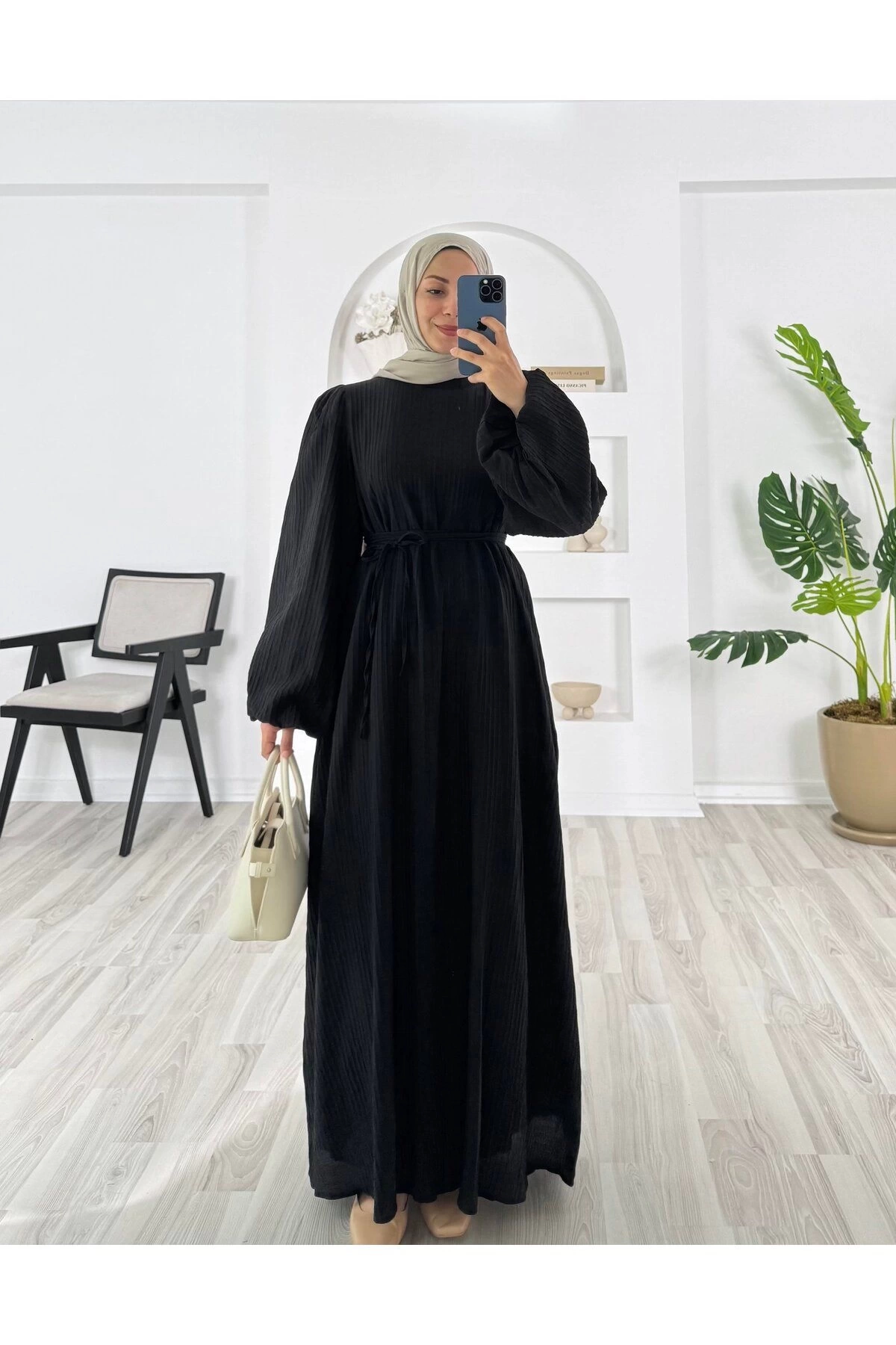 PİLİSELİ VRN POLYESTER KUMAŞ ASTARLI -BALON KOL HAKIM YAKA KEMERLİ ELBİSE