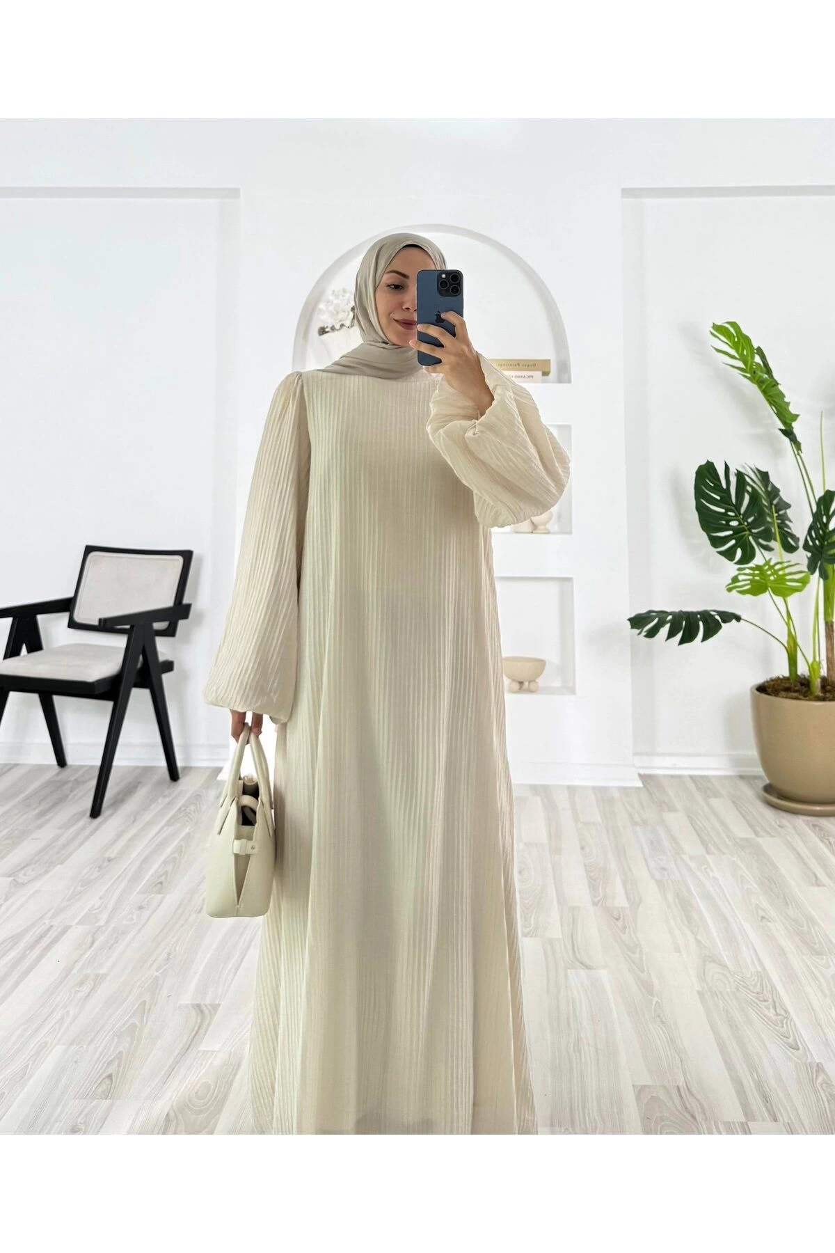 PİLİSELİ VRN POLYESTER KUMAŞ ASTARLI -BALON KOL HAKIM YAKA KEMERLİ ELBİSE