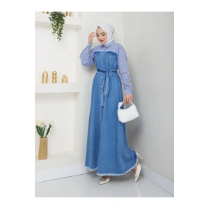 ÇİZİKLİ KOLLARI GÖMLEK DETAYLI KOT ELBİSE TESETTÜR MAVİ KOT