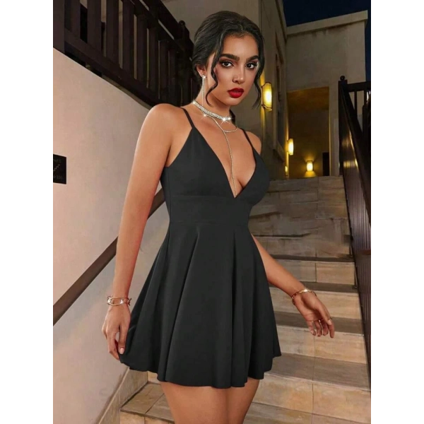 Sırt Dekolteli Cesur V Yaka Mini Elbise