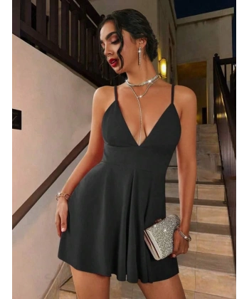 Sırt Dekolteli Cesur V Yaka Mini Elbise