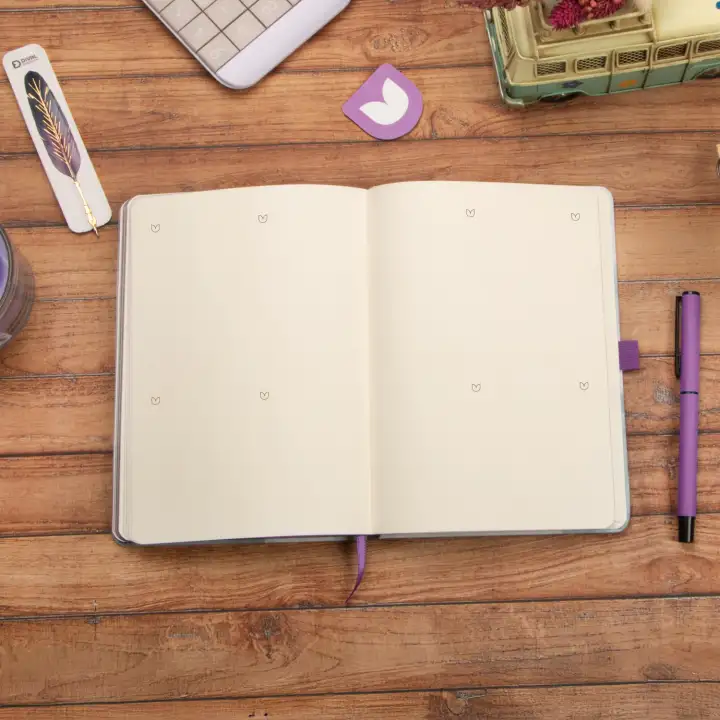 13,5x20 cm Mor Çiçekli Sert Kapak Noktalı Tarihsiz Dikişli Not Okul Defteri