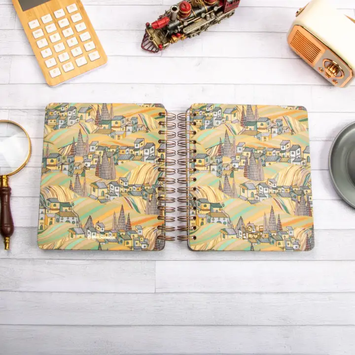 16,5x20 cm Şehir Sert Kapak Noktalı Tarihsiz Spiralli Not Okul Defteri