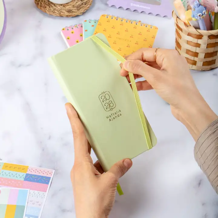 2026 Haftalık Ajanda 9x18 cm Sert Kapak - Yeşil