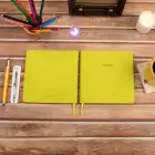 16,5x16,5 cm Fıstık Yeşil Yumuşak Deri Kapak Noktalı Tarihsiz Dikişli Not Okul Defteri