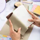 16,5x16,5 cm Kahverengi Yumuşak Deri Kapak Noktalı Tarihsiz Dikişli Not Okul Defteri