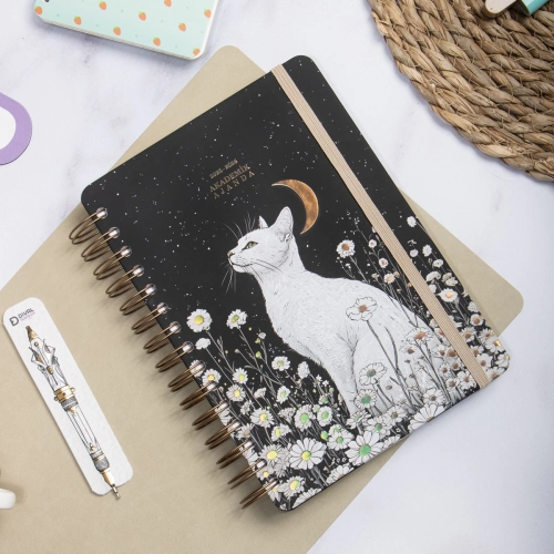 2025-2026 A5 Akademik Ajanda Spiralli Kuşe Kapak 16 Aylık - Yıldızlı Kedi