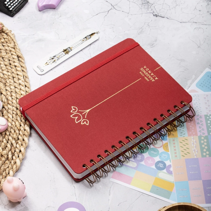 2025-2026 A5 Akademik Ajanda Spiralli Kumaş Kapak 16 Aylık - Kırmızı