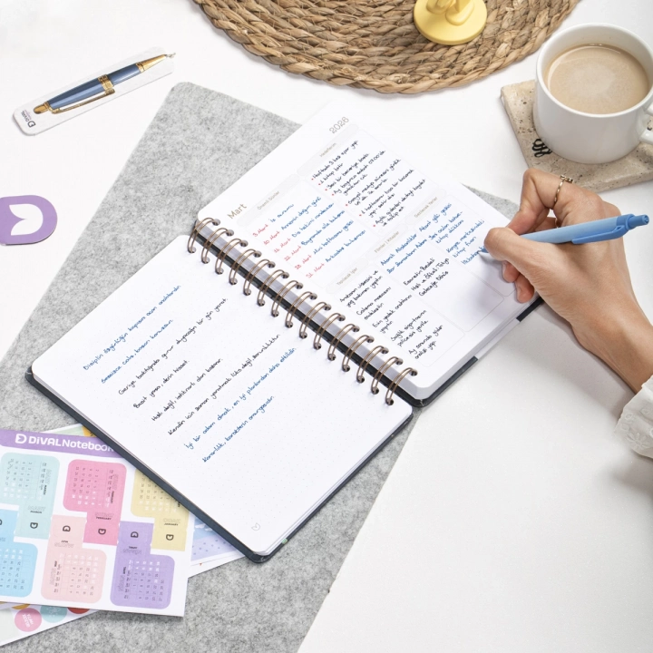 2025-2026 A5 Akademik Ajanda Spiralli Kuşe Kapak 16 Aylık - Yıldızlı Gökyüzü