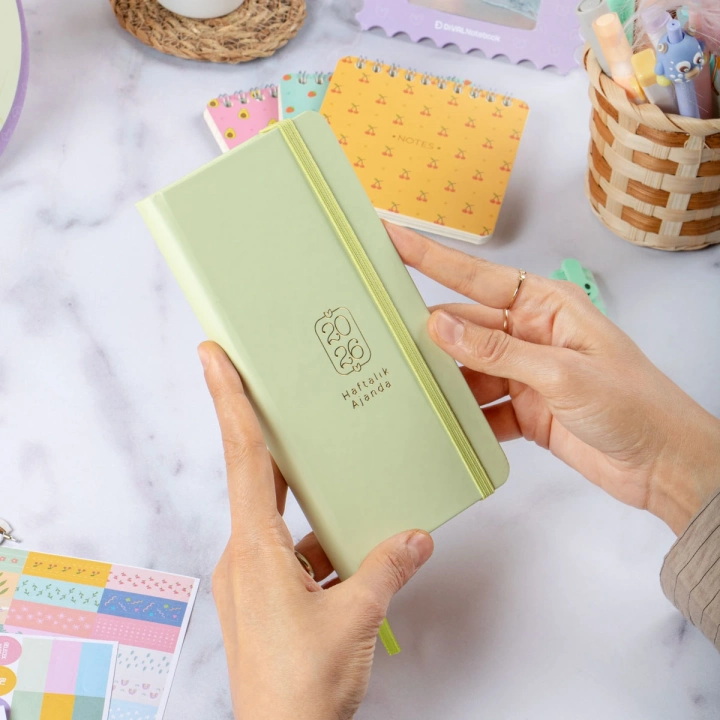 2026 Haftalık Ajanda 9x18 cm Sert Kapak - Yeşil