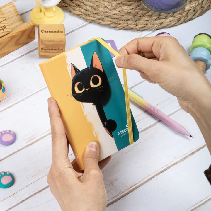 Sert Kapak Çizgili Not Defteri 9x14 Meow Kedili 3