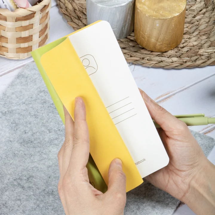 Esnek Kapaklı Kareli Defter 9x18 Fıstık Yeşil Vegan Deri