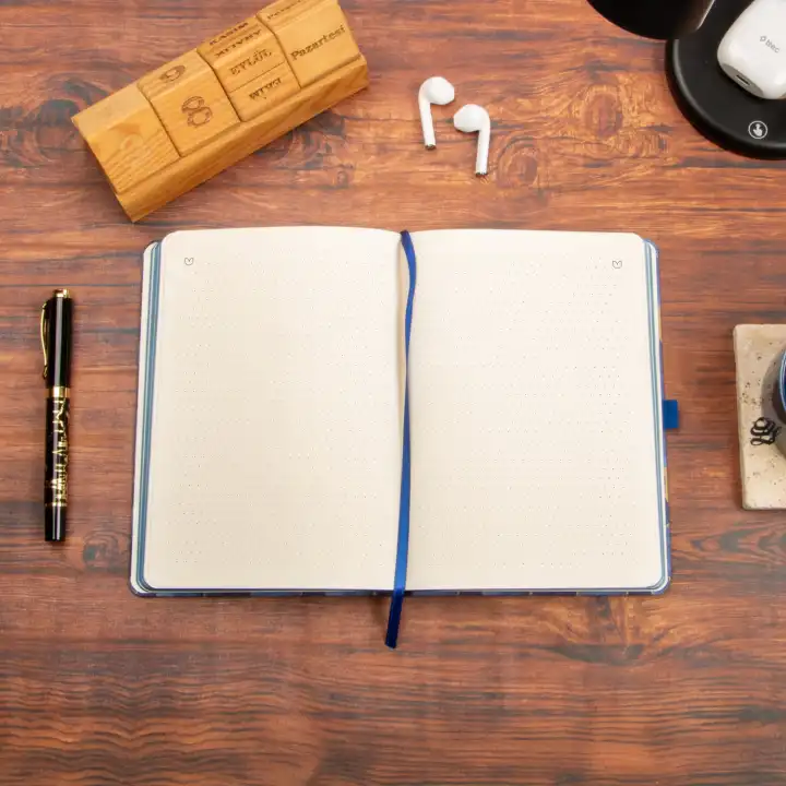 13,5x20 cm Sert Kapak Noktalı Not Okul Defteri - Mozaik