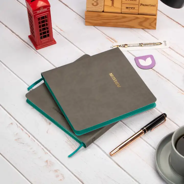 16,5x16,5 cm Yumuşak Vegan Deri Kapak Noktalı Not Okul Defteri - Füme
